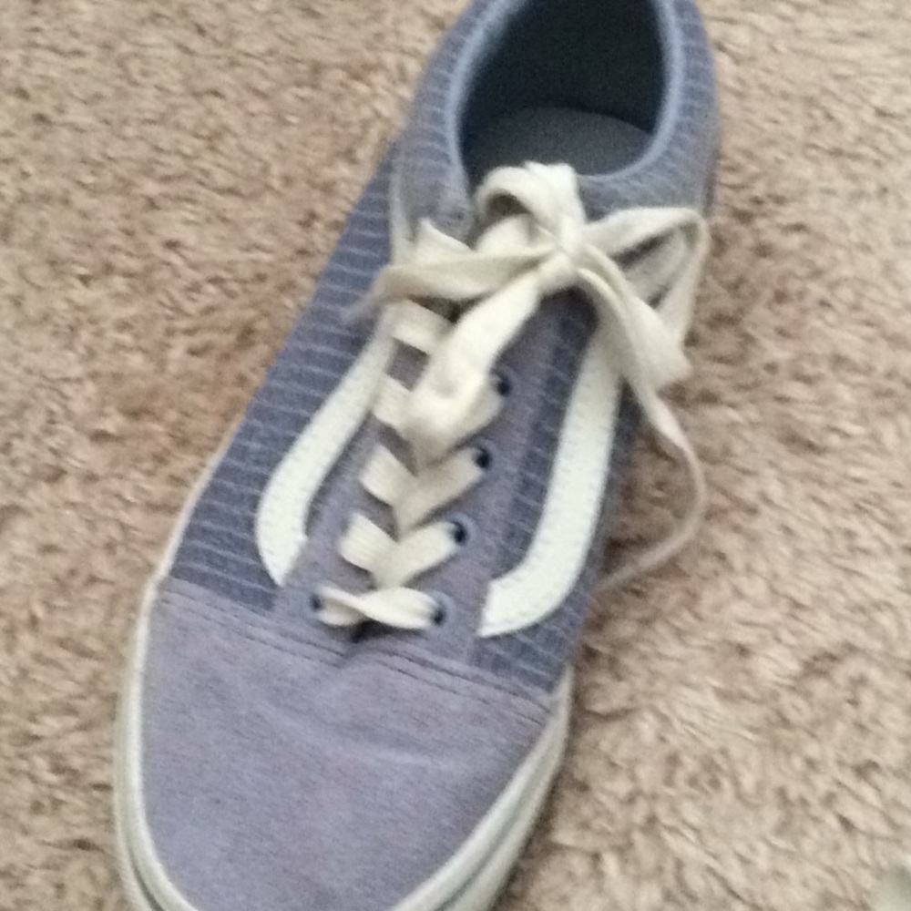 Vans - Picture 4 of 4